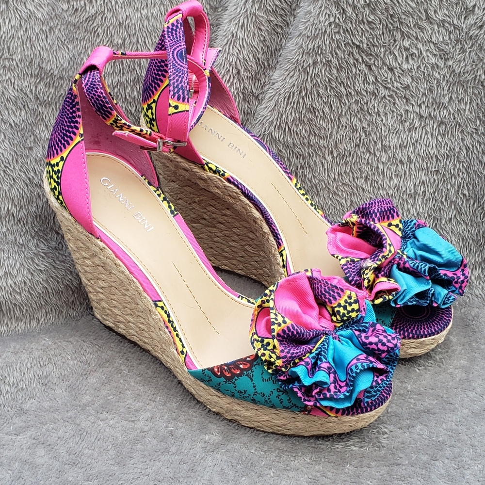 Brand new Gianni Bini espadrilles